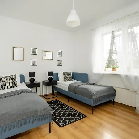 Beautiful House With Balcony, Ideal For Families By Renters Дом отдыха