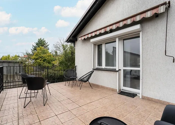 Holiday home Beautiful House With Balcony, Ideal For Families By Renters Poznan