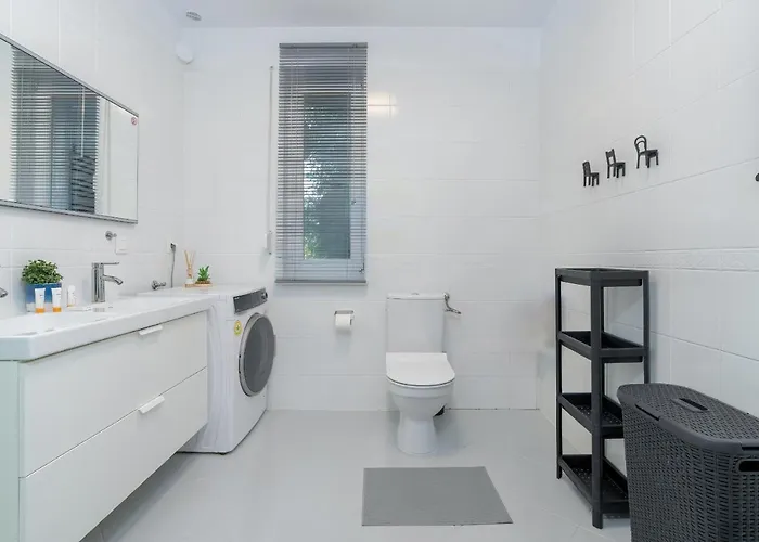 Dom wakacyjny Beautiful House With Balcony, Ideal For Families By Renters *