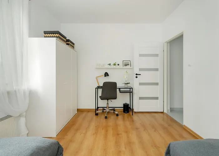 Beautiful House With Balcony, Ideal For Families By Renters Dom wakacyjny *