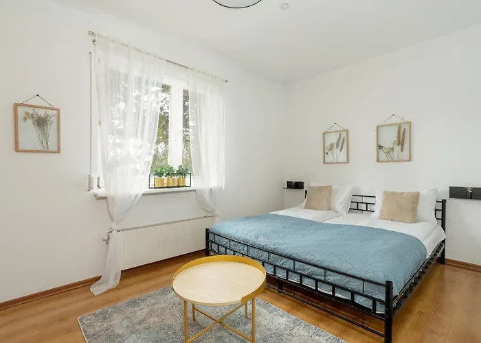 Beautiful House With Balcony, Ideal For Families By Renters * Poznań