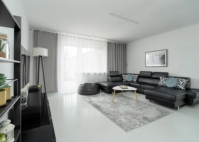 Dom wakacyjny Beautiful House With Balcony, Ideal For Families By Renters